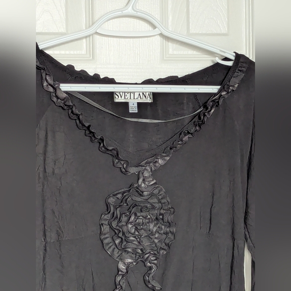 Svetlana Women's (Size 4) Black V-Neck Ruffled Tunic Top With Rosettes & Ruffles - Picture 16 of 16